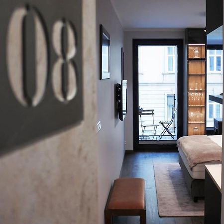 Boutique 108 - Old City, Luxury Apt. With A Garage คราคูฟ ภายนอก รูปภาพ