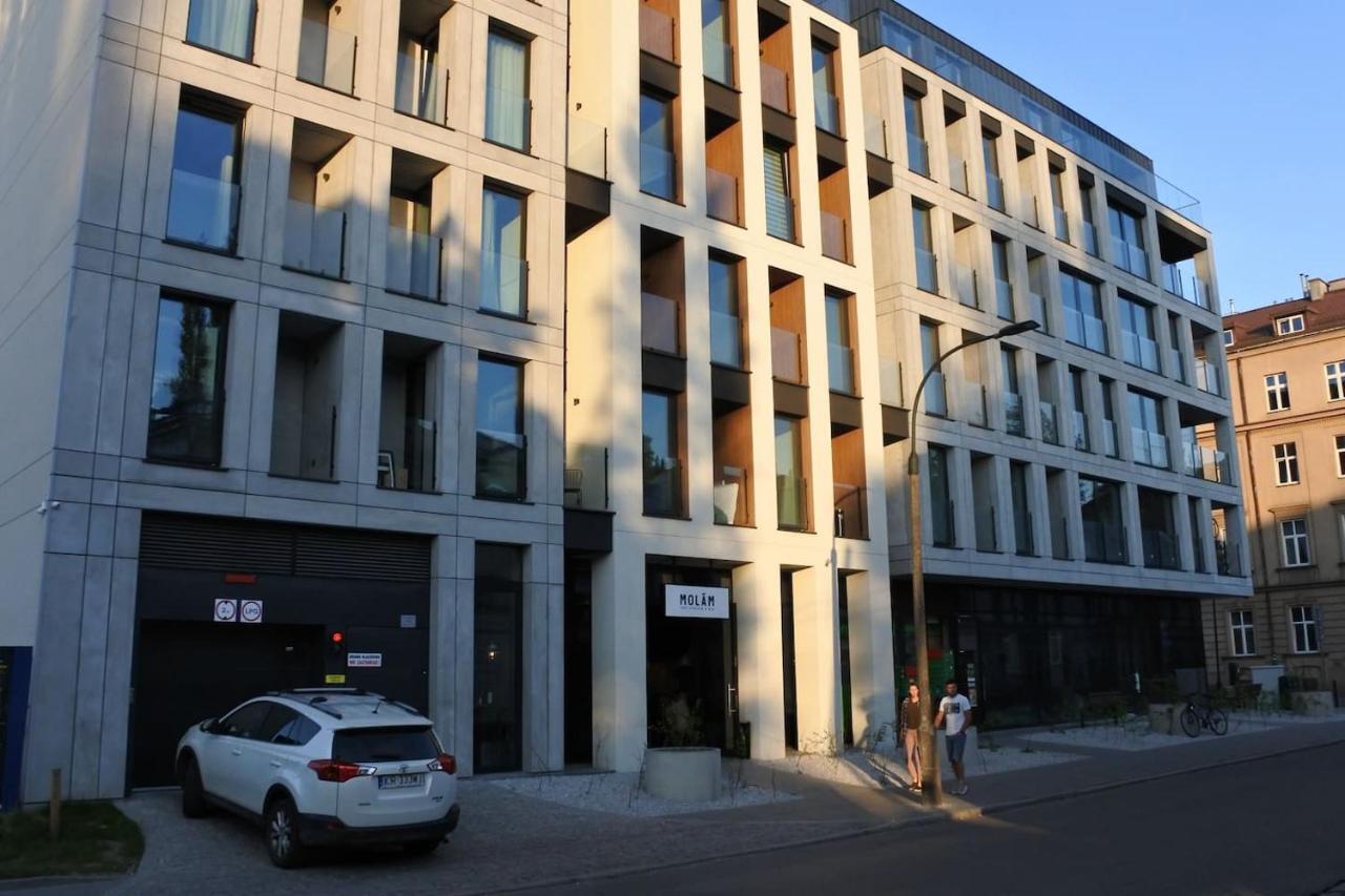 Boutique 108 - Old City, Luxury Apt. With A Garage คราคูฟ ภายนอก รูปภาพ